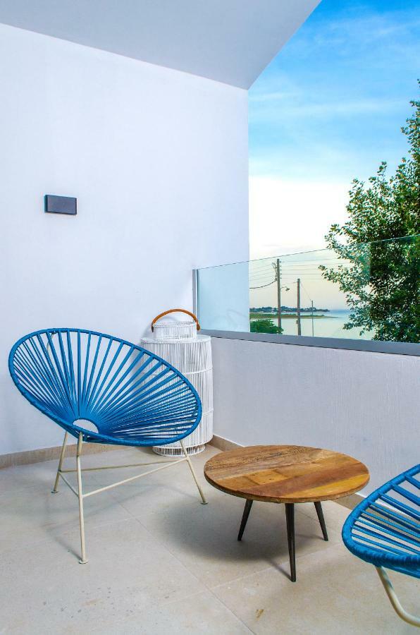 Thea Suites Nea Kallikrateia Bagian luar foto