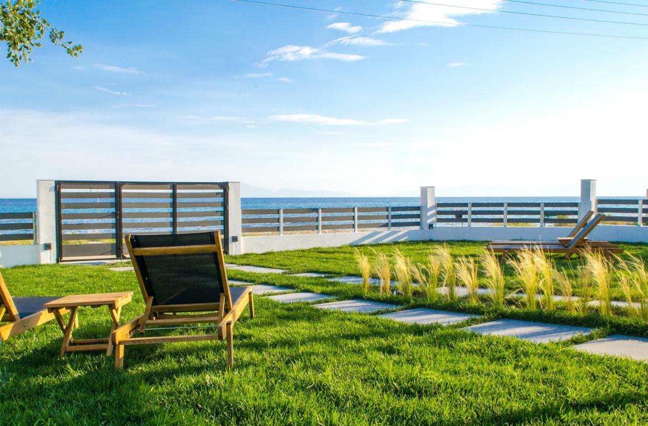 Thea Suites Nea Kallikrateia Bagian luar foto