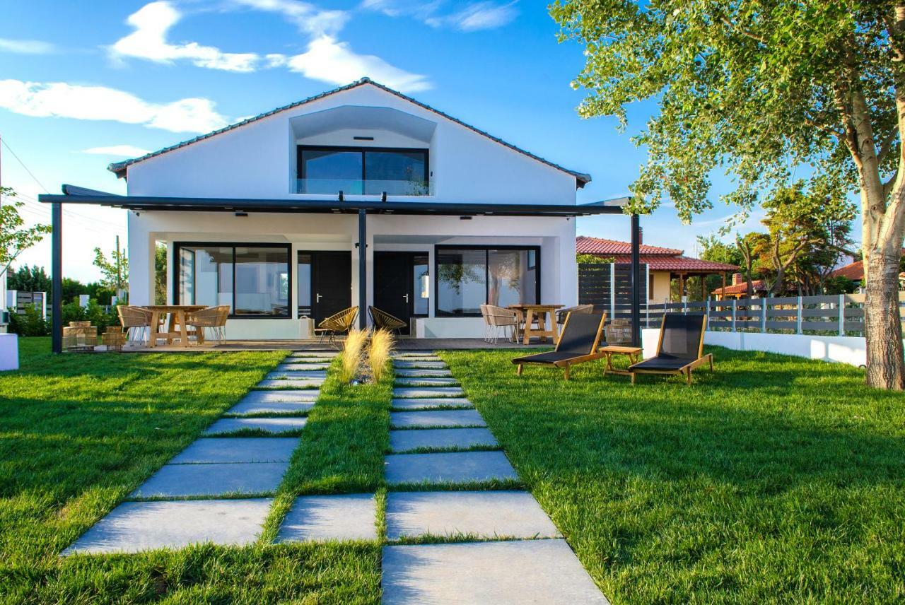 Thea Suites Nea Kallikrateia Bagian luar foto