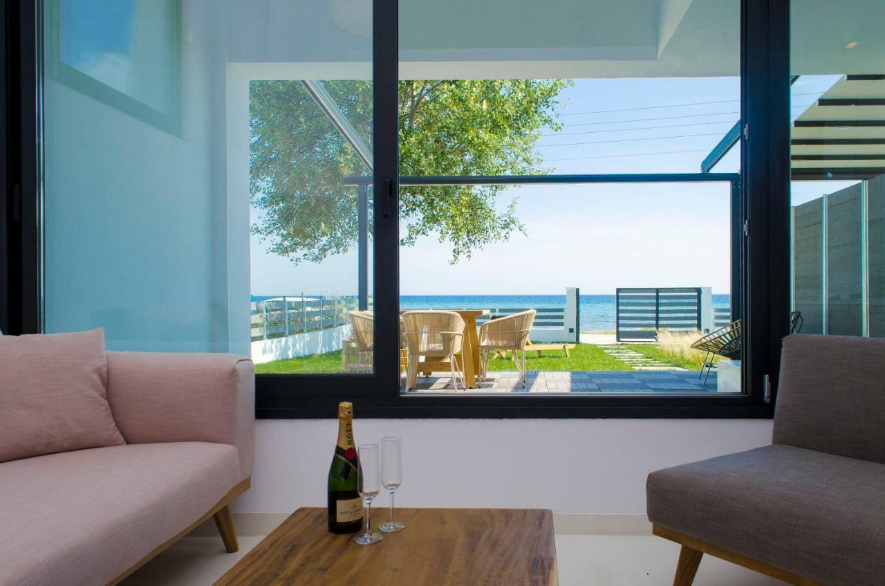 Thea Suites Nea Kallikrateia Bagian luar foto