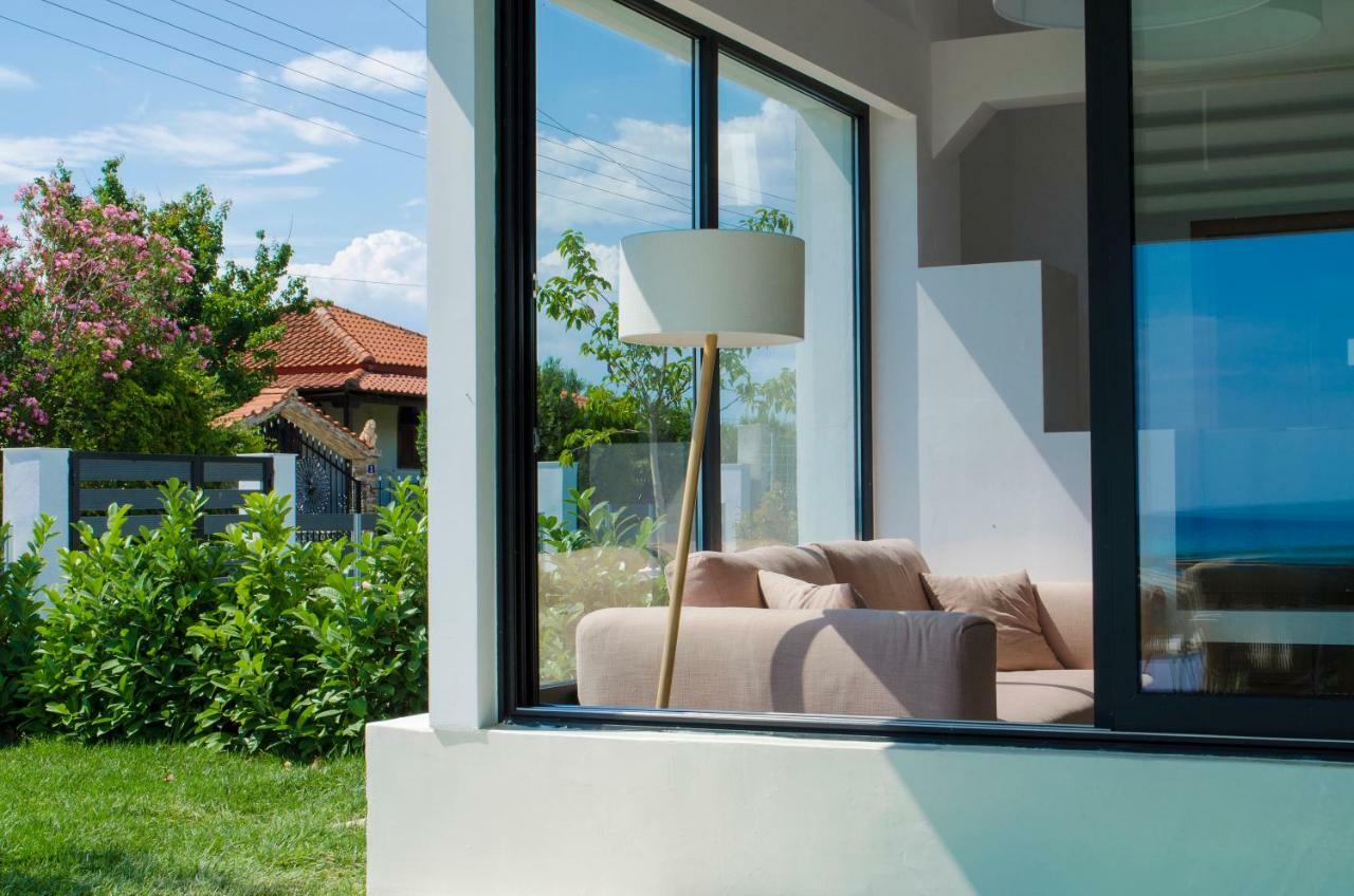 Thea Suites Nea Kallikrateia Bagian luar foto