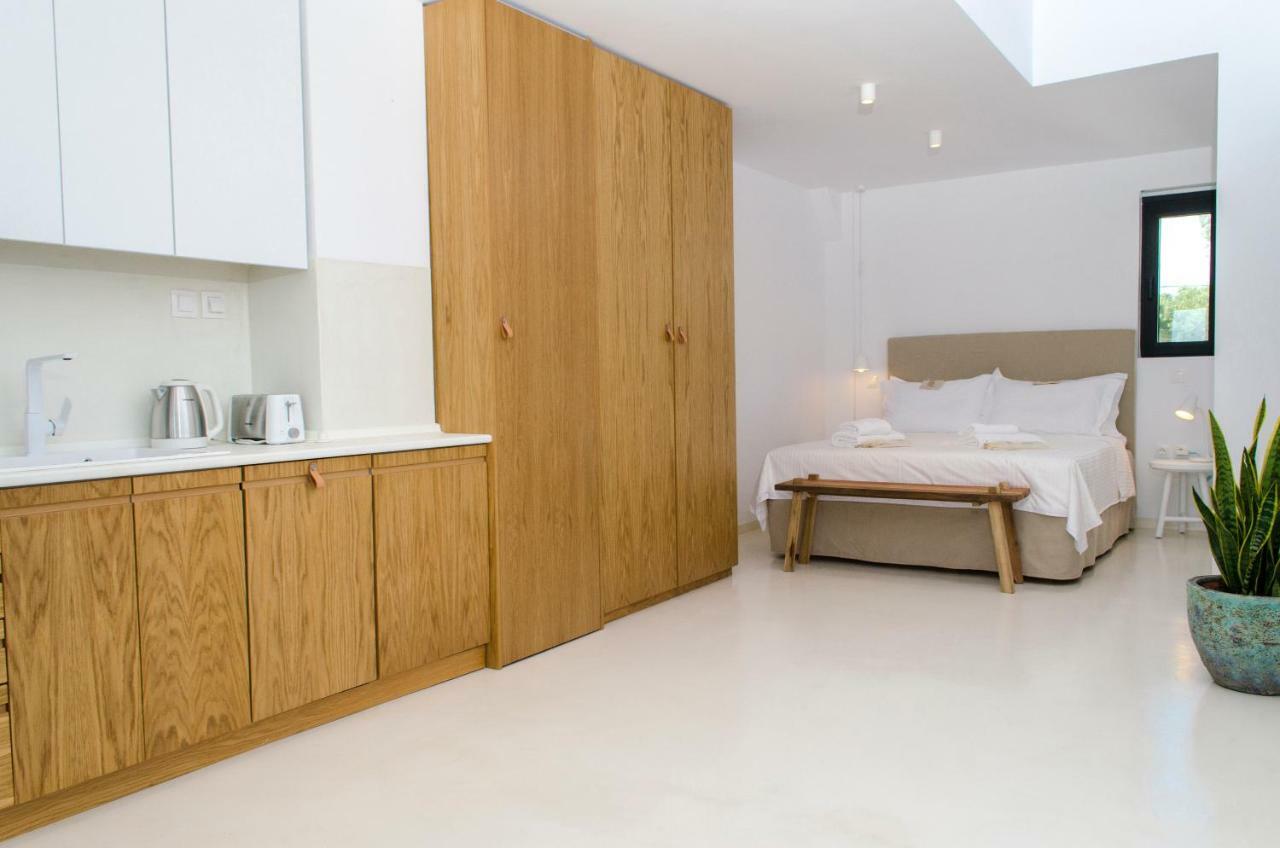 Thea Suites Nea Kallikrateia Bagian luar foto